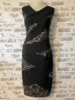 Adrianna Papell Black Lace Illusion Bodycon Cocktail Bandage Dress Size 14